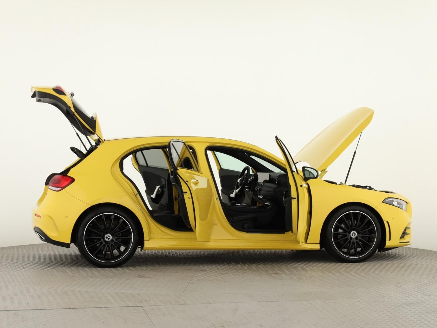 Mercedes-Benz A 250 4M Bild 8