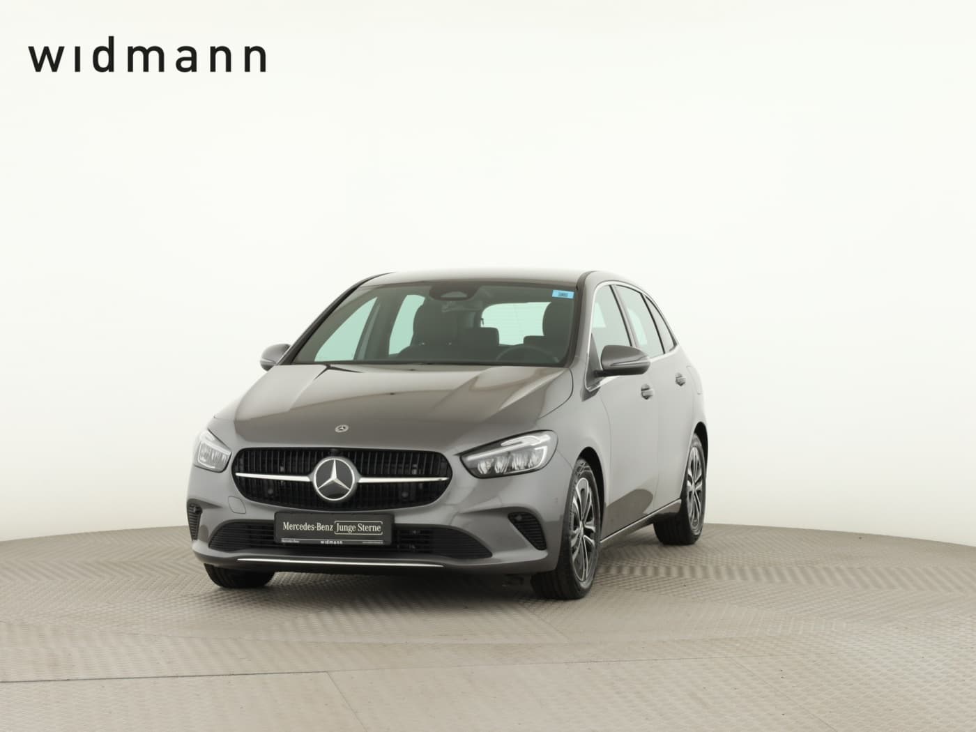 Mercedes-Benz B 180 Bild 1