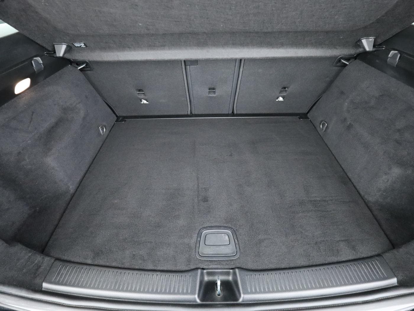 Mercedes-Benz B 180 d Bild 22