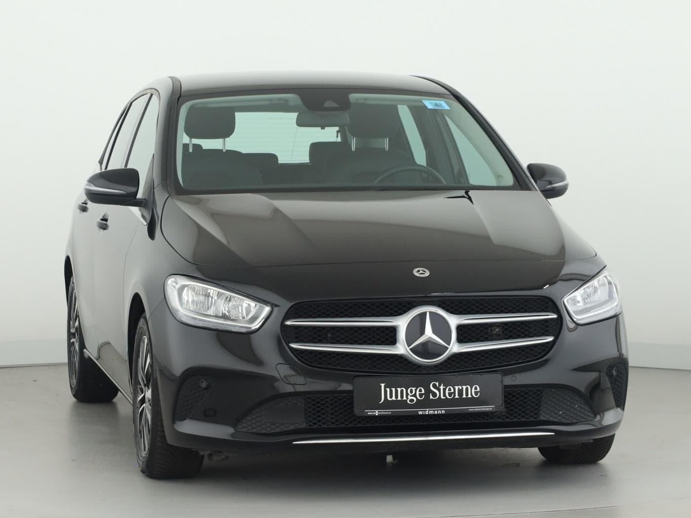 Mercedes-Benz B 180 d Bild 3