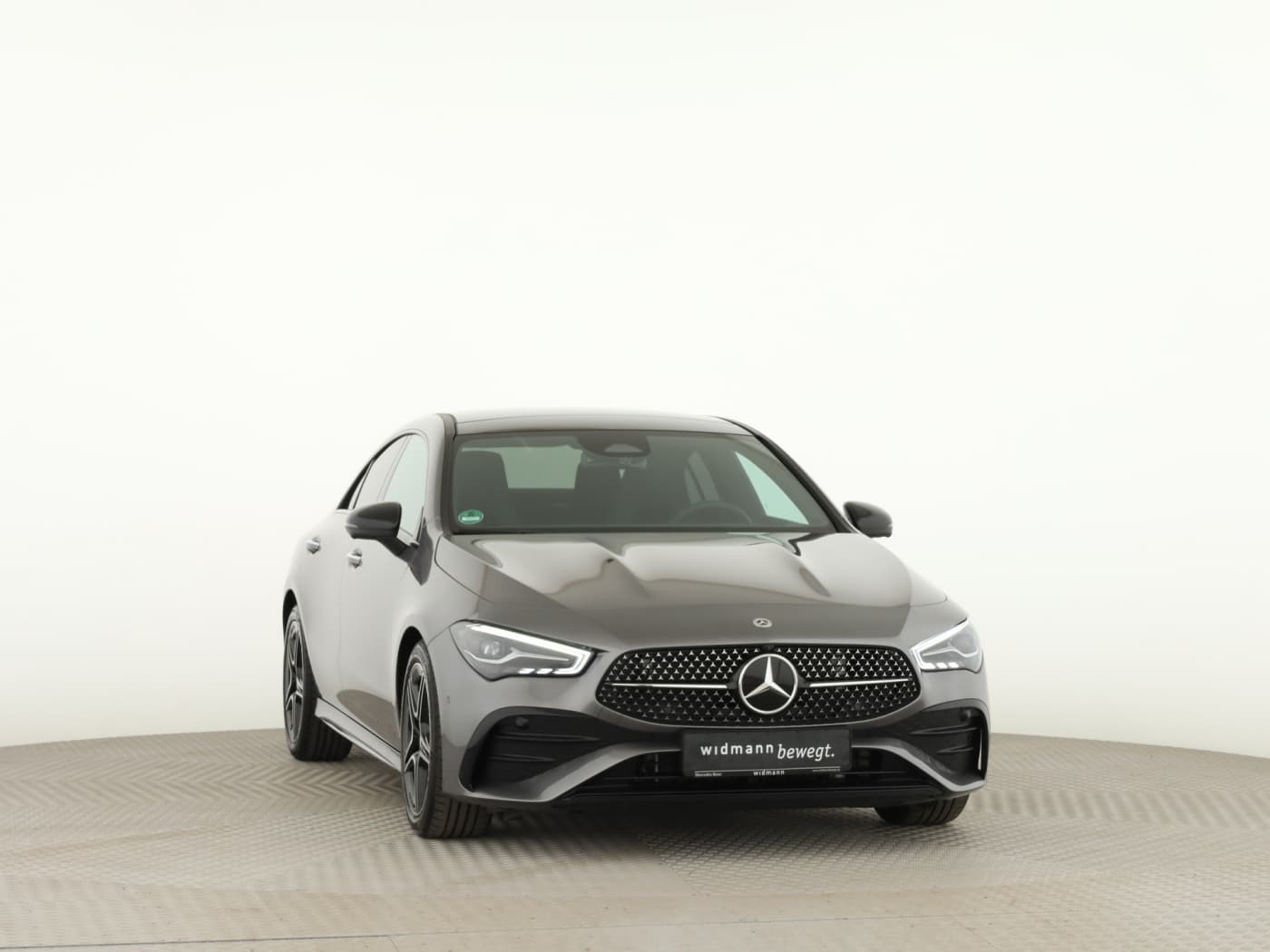Mercedes-Benz CLA 180 Coup Bild 3
