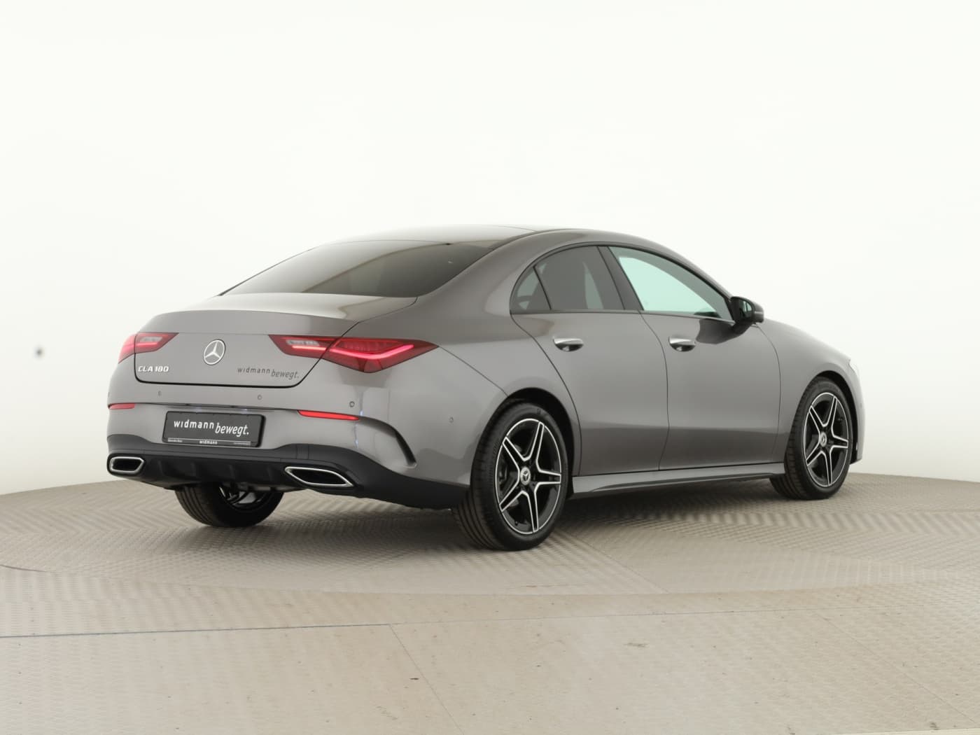 Mercedes-Benz CLA 180 Coup Bild 6