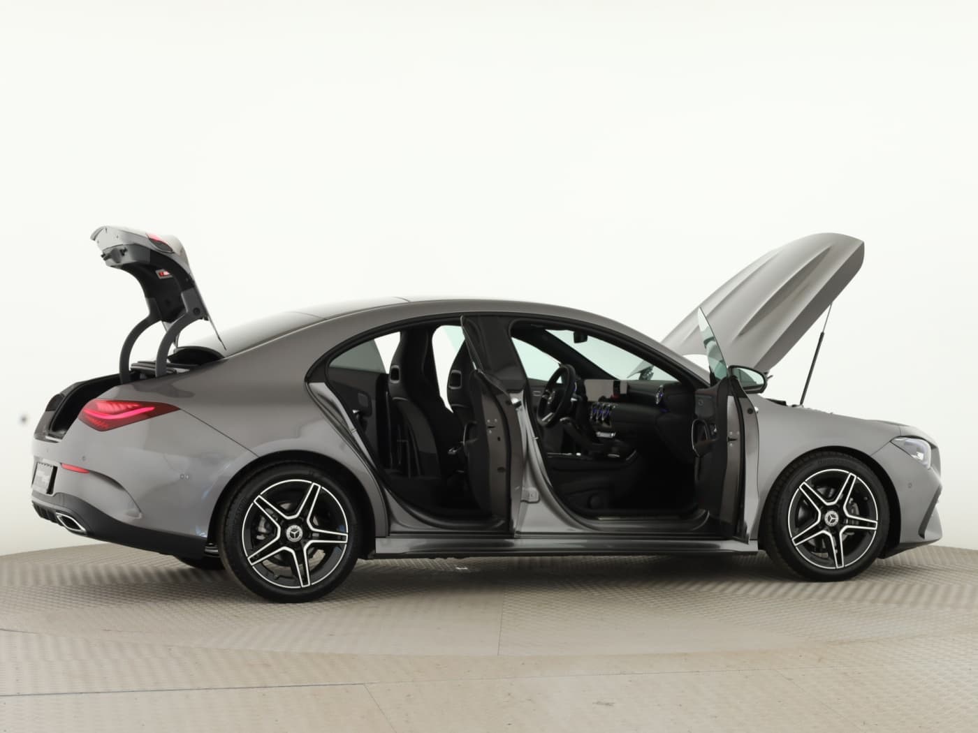 Mercedes-Benz CLA 180 Coup Bild 8