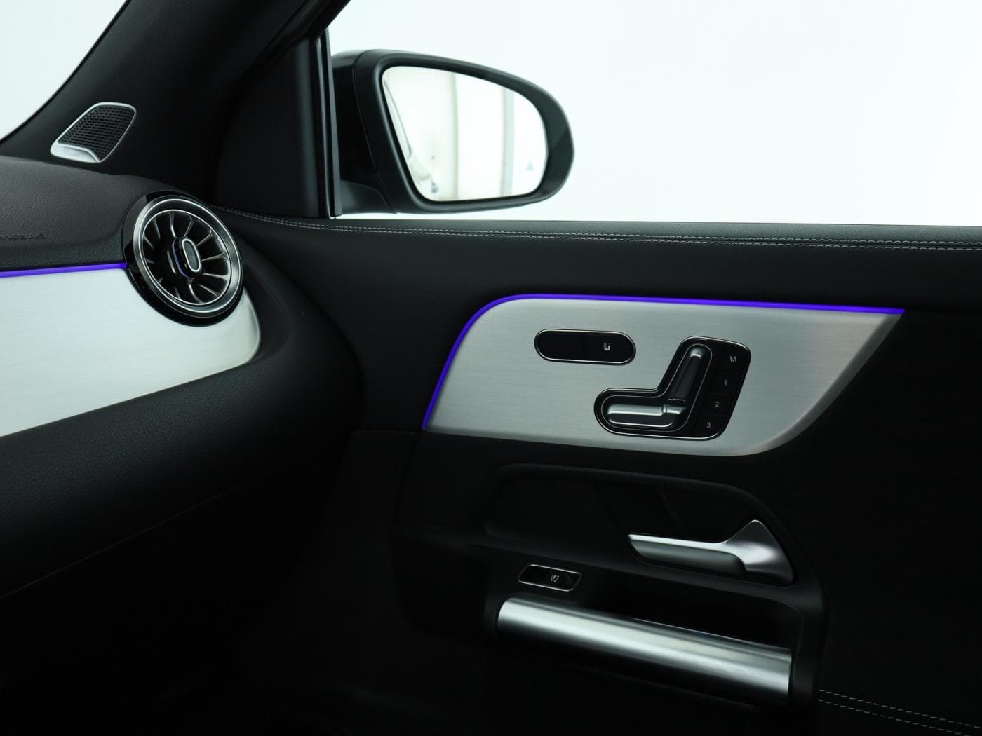 Mercedes-Benz GLA 250 4M Bild 16