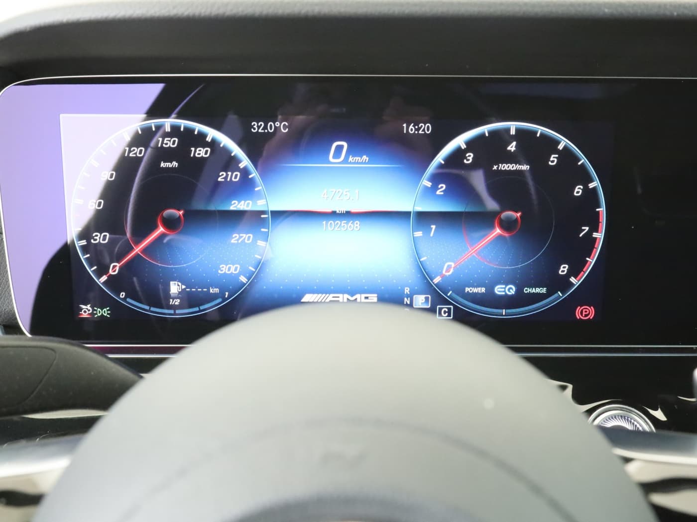 Mercedes-Benz AMG GT 43 Bild 12
