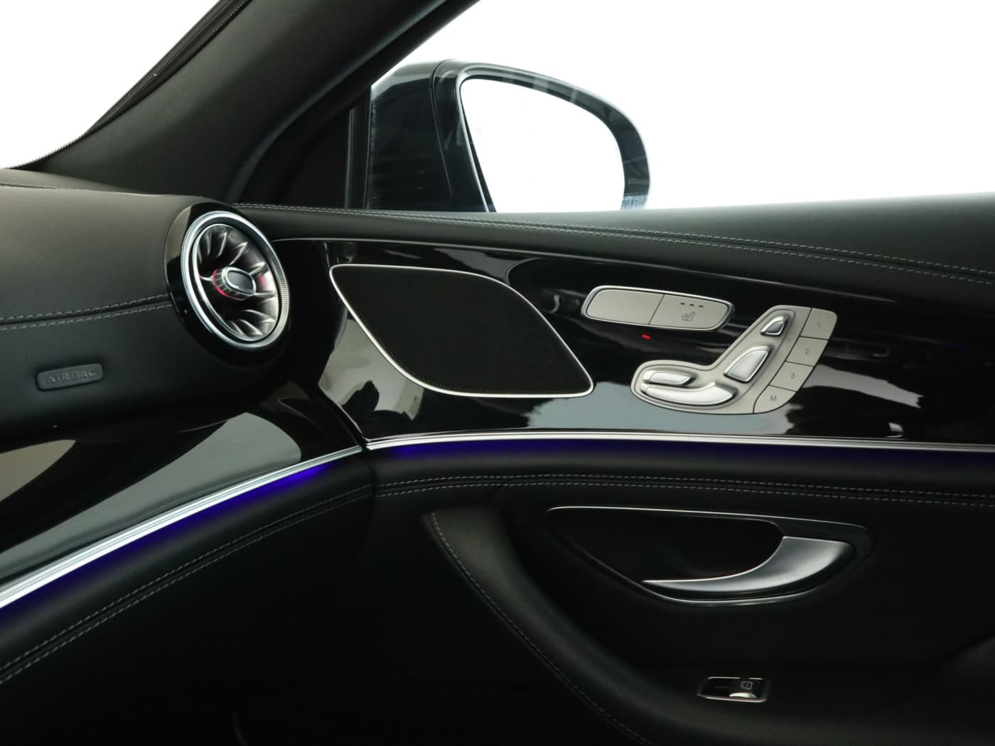 Mercedes-Benz AMG GT 43 Bild 16