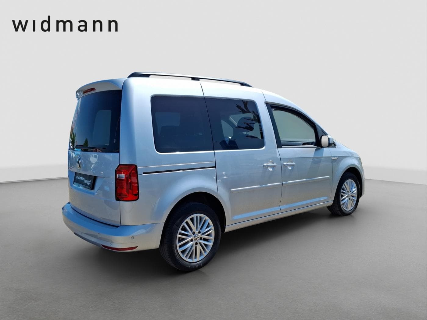 Volkswagen Caddy Comfortline BMT Bild 2