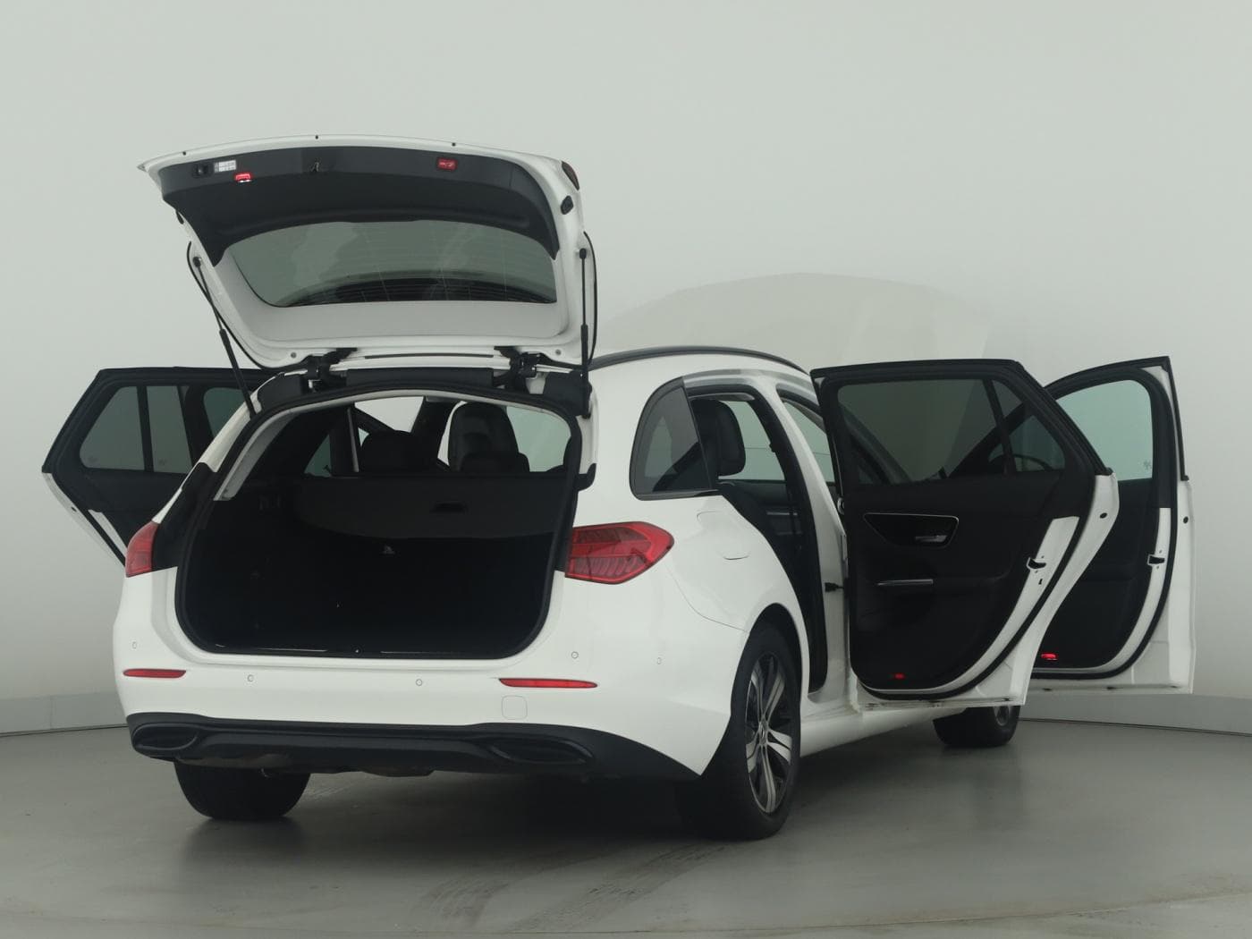 Mercedes-Benz C 220 d T Bild 9