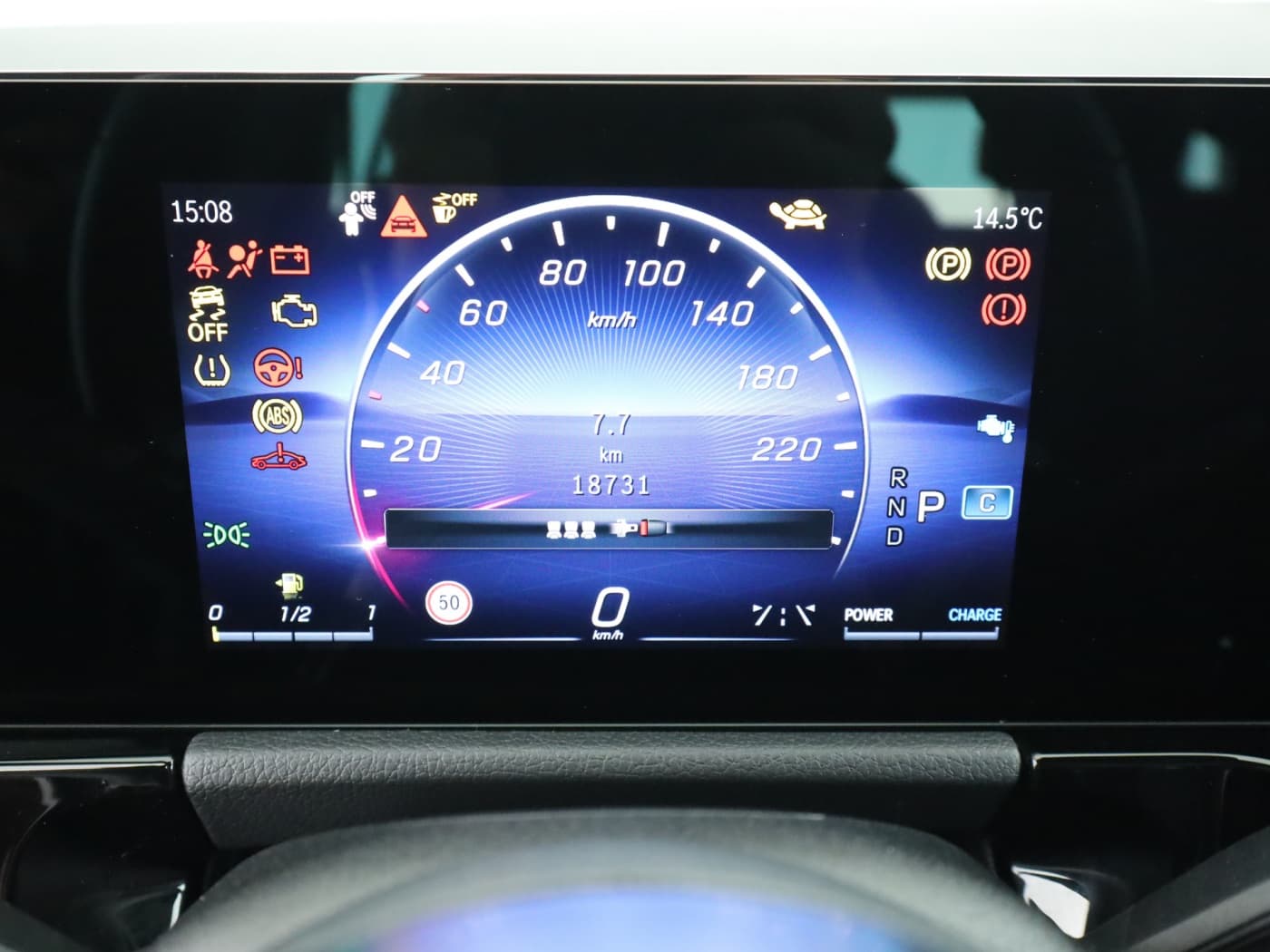 Mercedes-Benz GLA 200 Bild 12