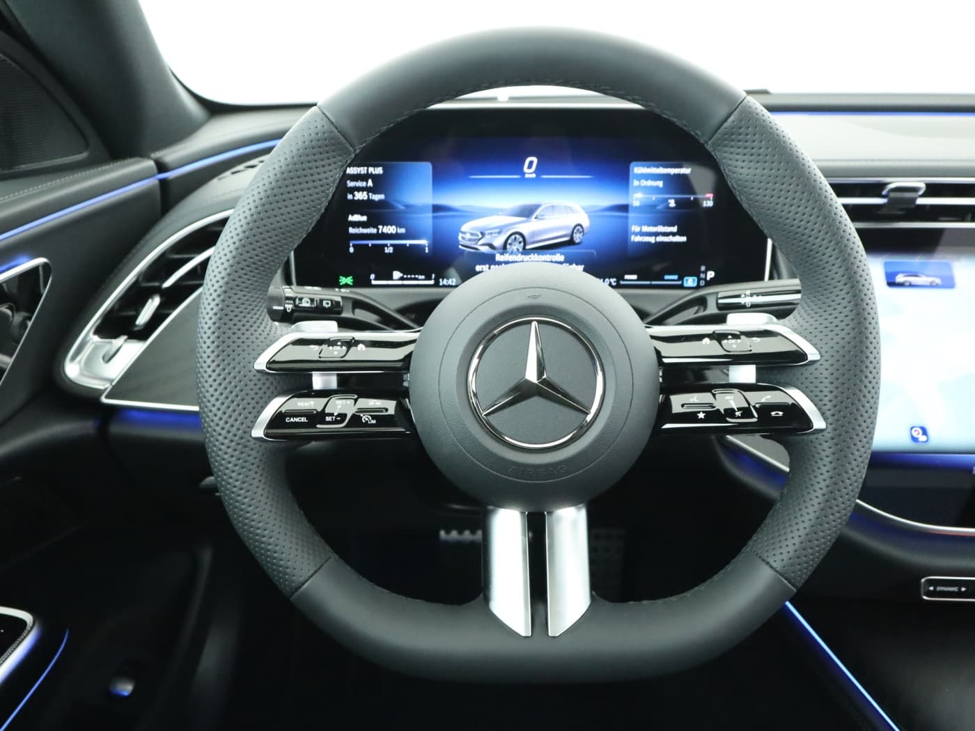 Mercedes-Benz E 220 d T-Modell Bild 11