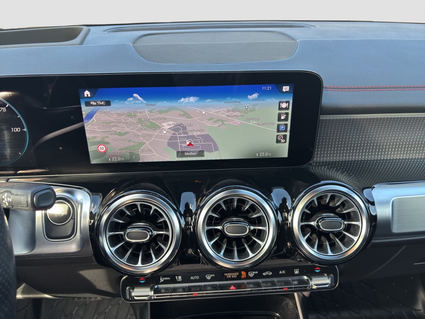 Mercedes-Benz EQB 350 4M Bild 12