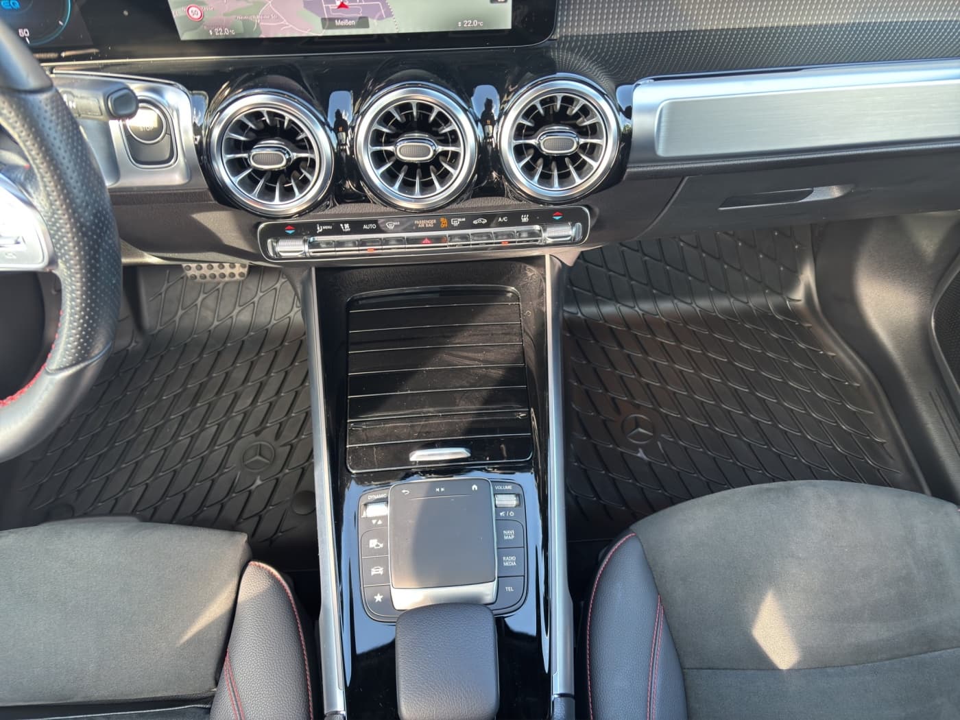 Mercedes-Benz EQB 350 4M Bild 13