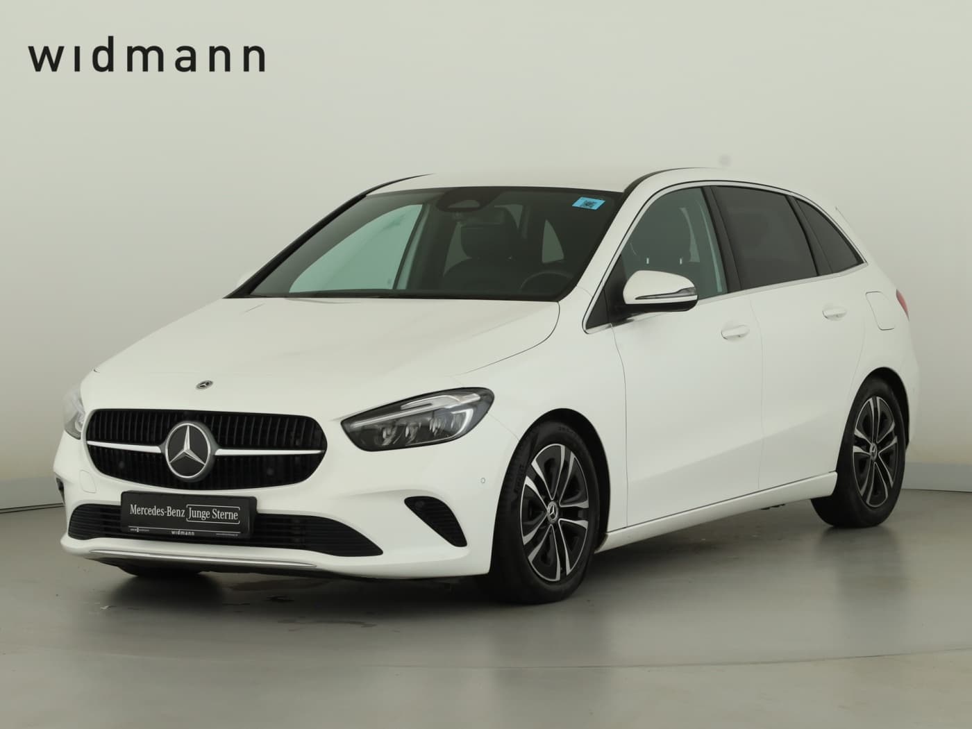 Mercedes-Benz B 180 d Bild 1