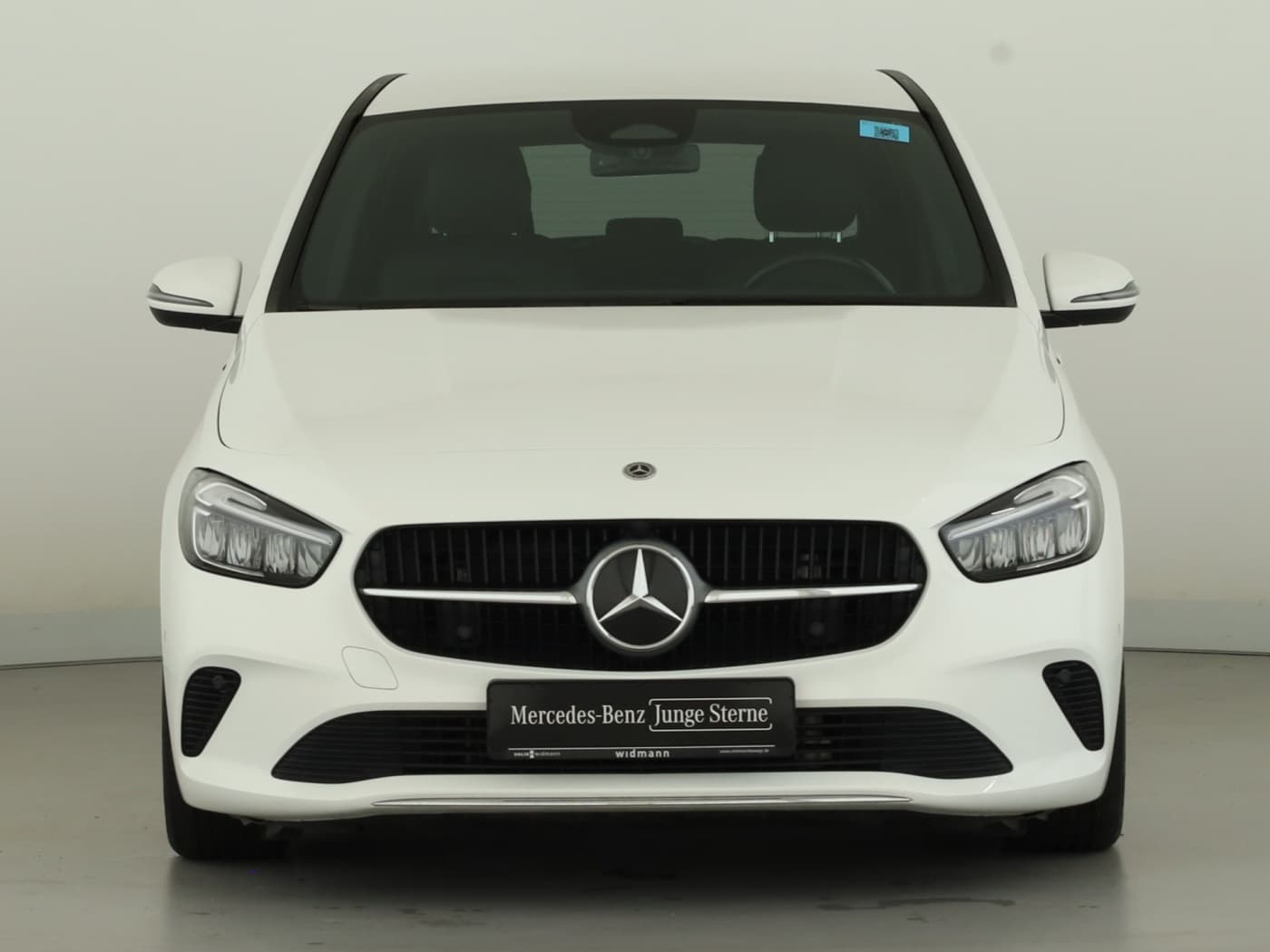 Mercedes-Benz B 180 d Bild 3