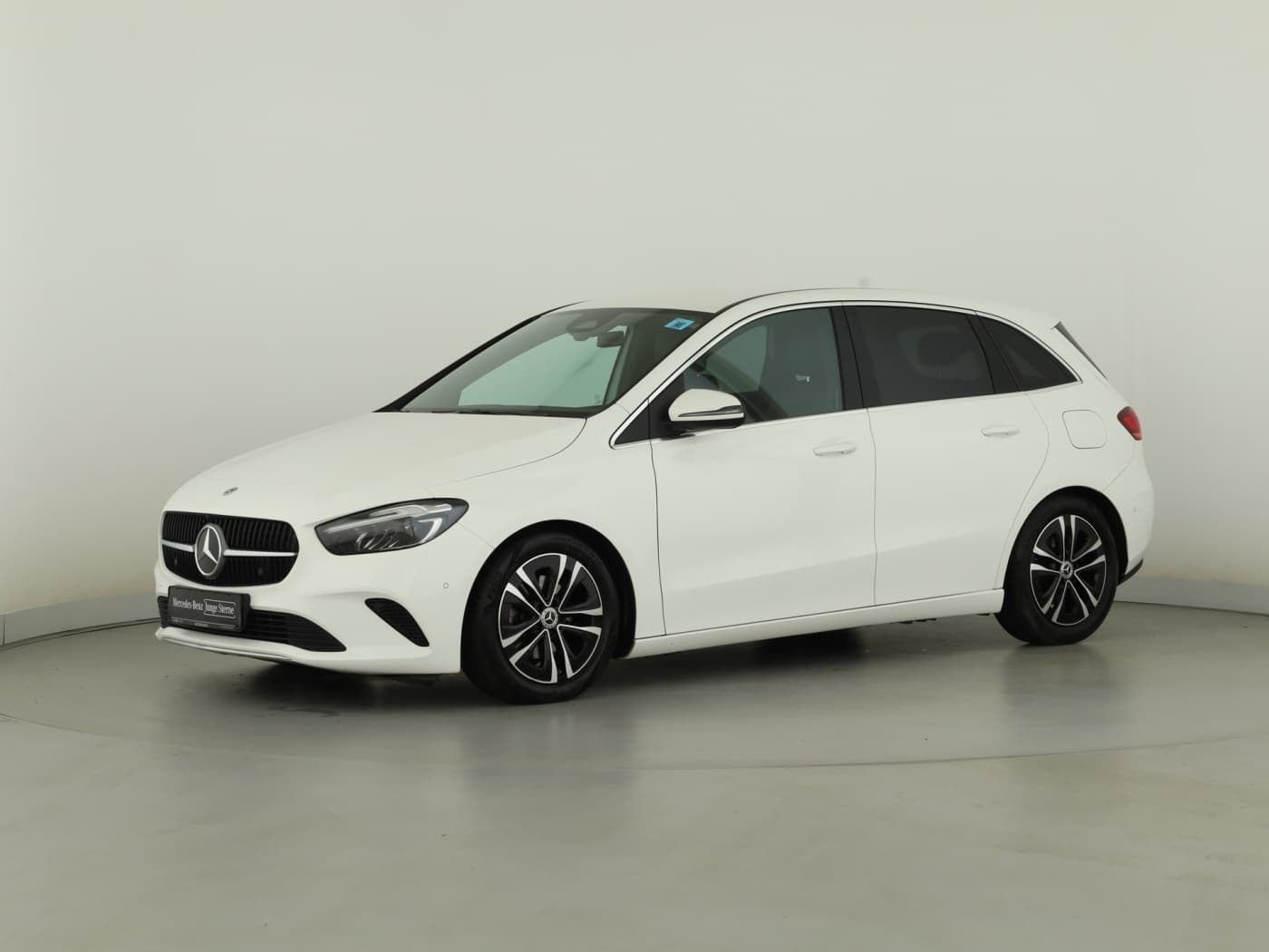 Mercedes-Benz B 180 d Bild 5