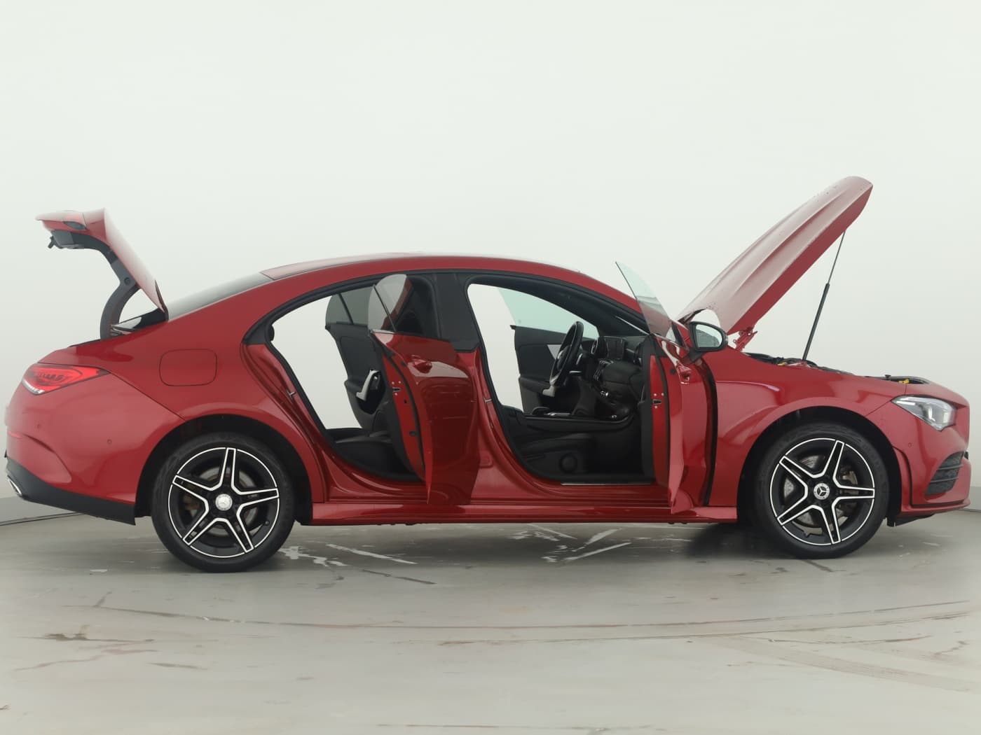 Mercedes-Benz CLA 250 e Bild 8