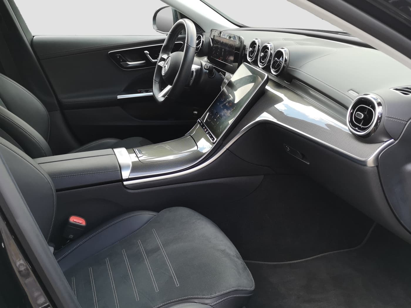 Mercedes-Benz C 180 Bild 15