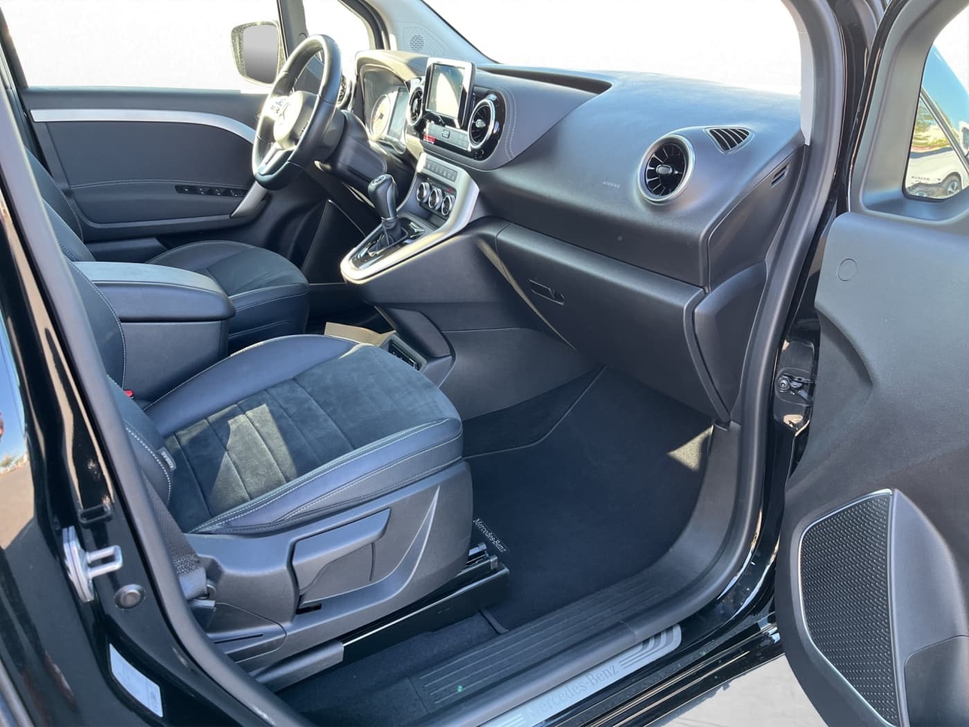 Mercedes-Benz T 180 d PROGRESSIVE Bild 13
