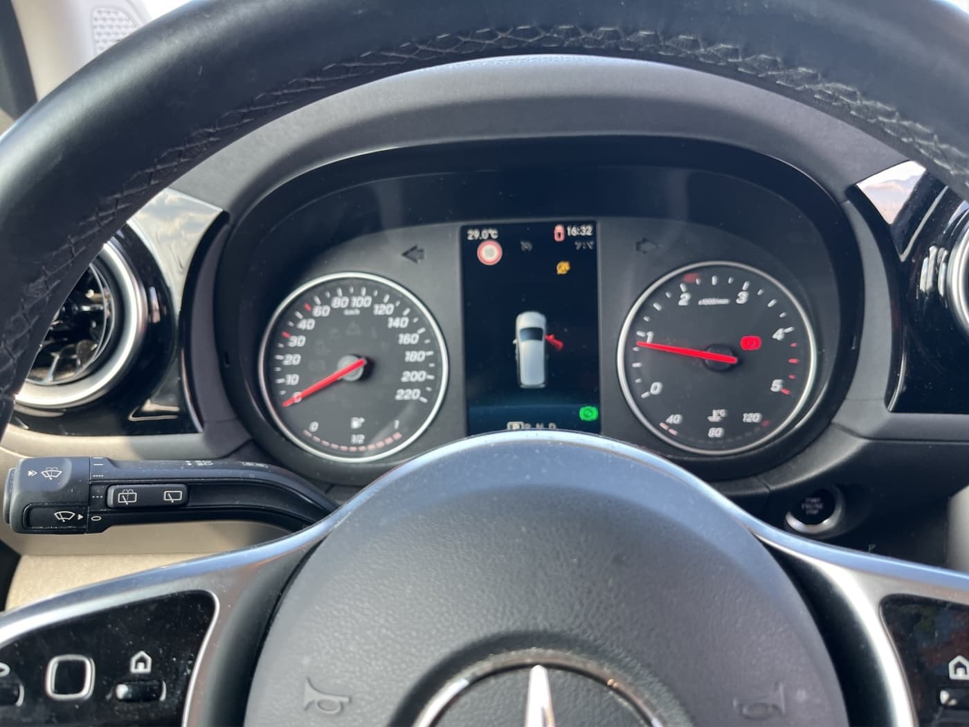 Mercedes-Benz T 180 d PROGRESSIVE Bild 11
