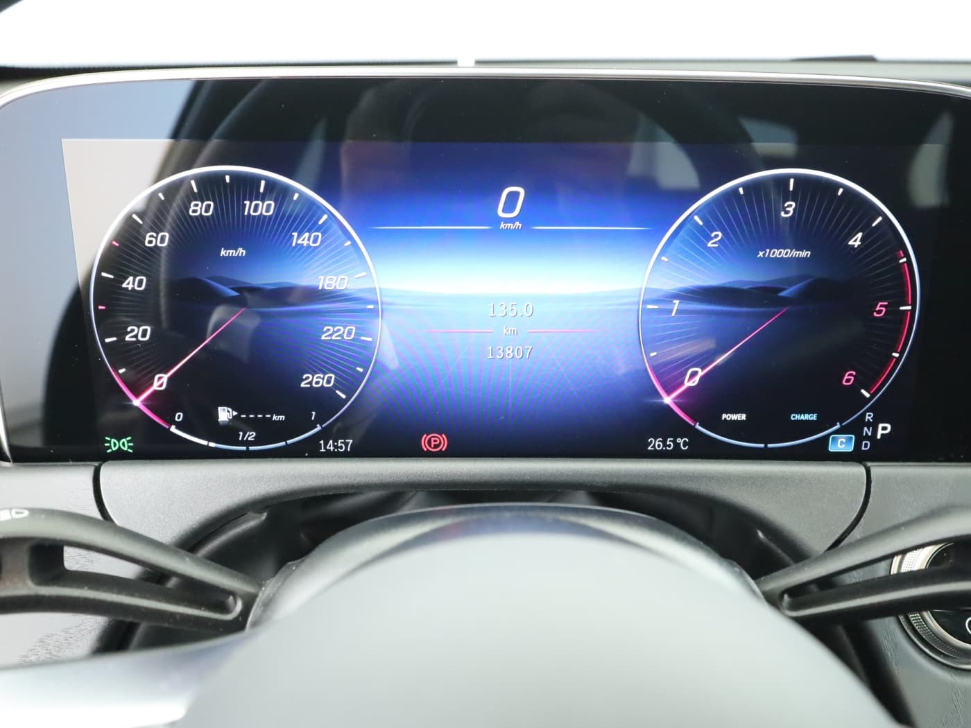 Mercedes-Benz E 220 d 4M Bild 12