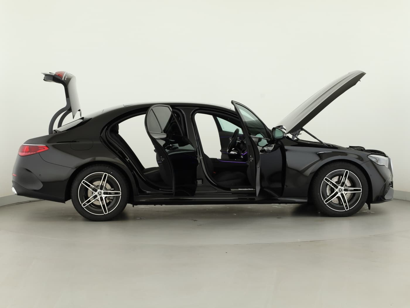 Mercedes-Benz E 220 d 4M Bild 8