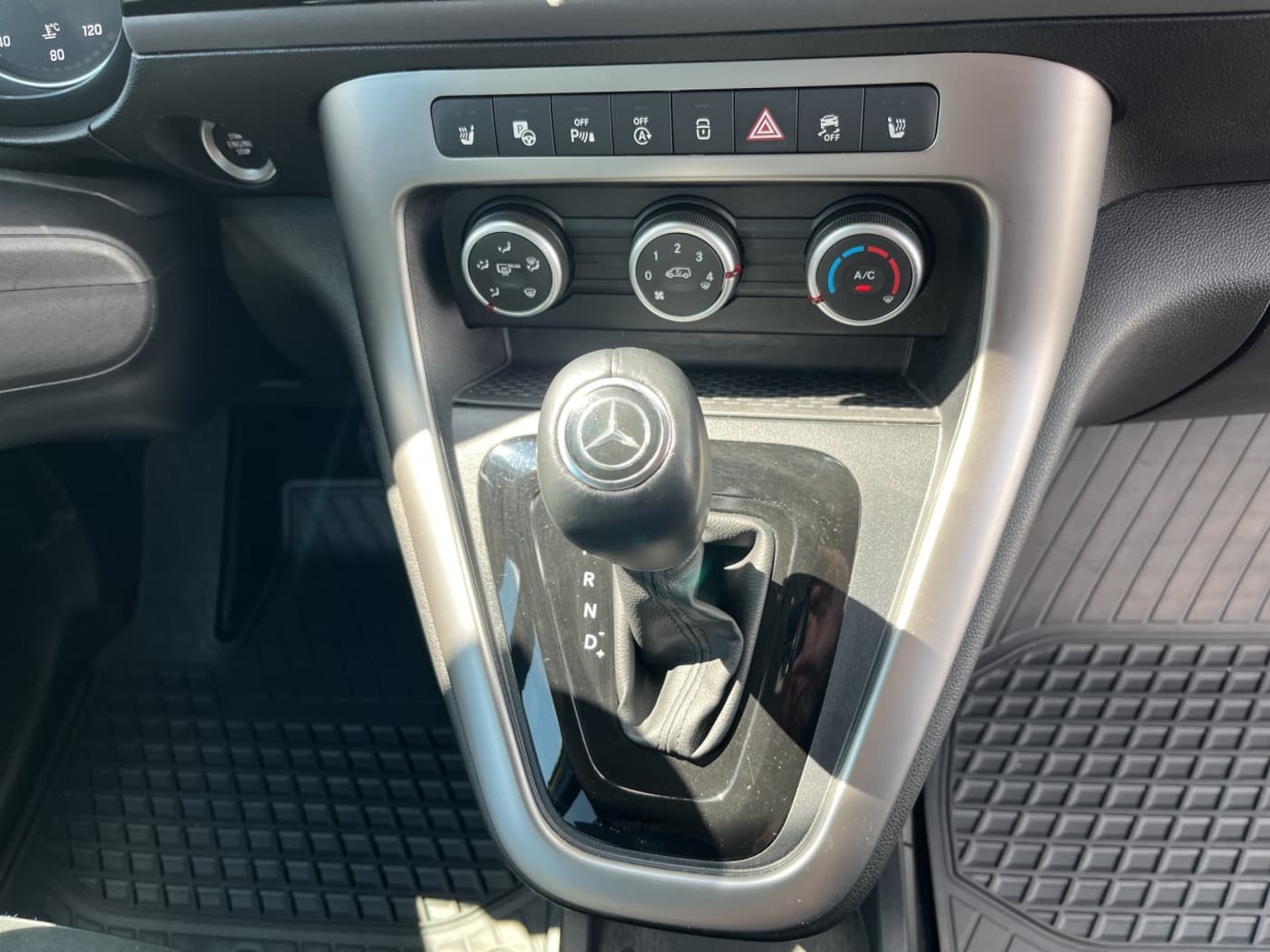 Mercedes-Benz T 180 d PROGRESSIVE EDITION Bild 13