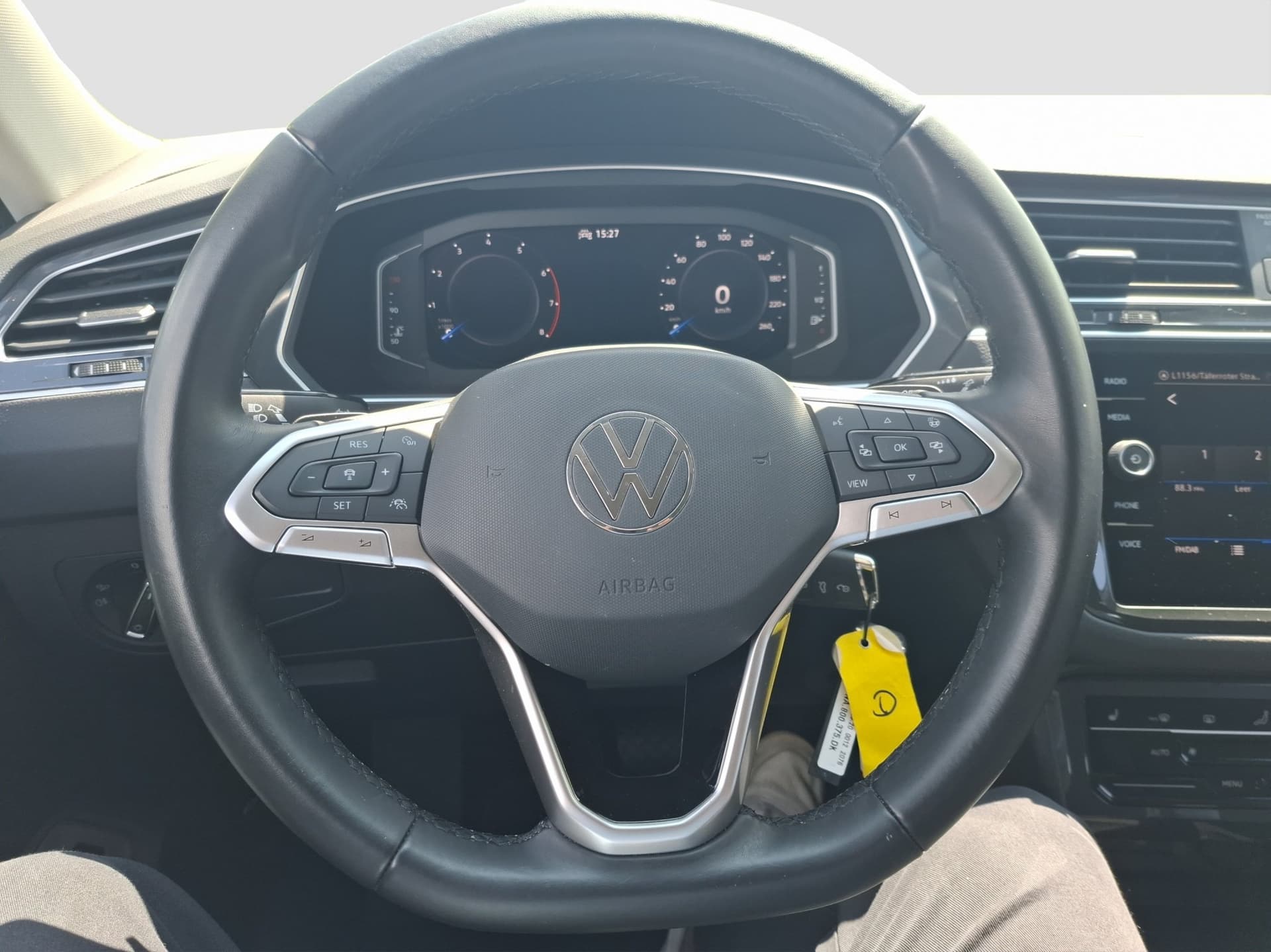 Volkswagen Tiguan Elegance 1.5 TSI DSG AHK NAVI ACC Bild 10