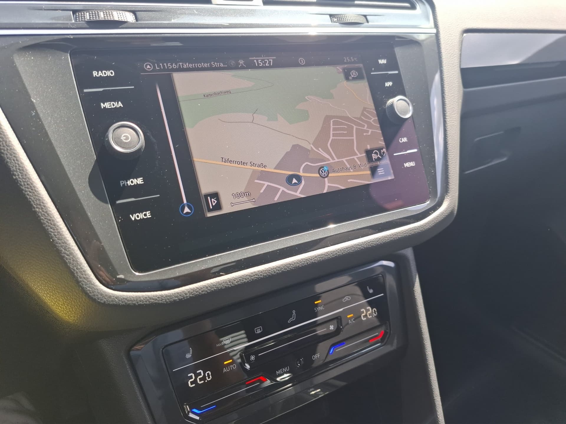 Volkswagen Tiguan Elegance 1.5 TSI DSG AHK NAVI ACC Bild 12