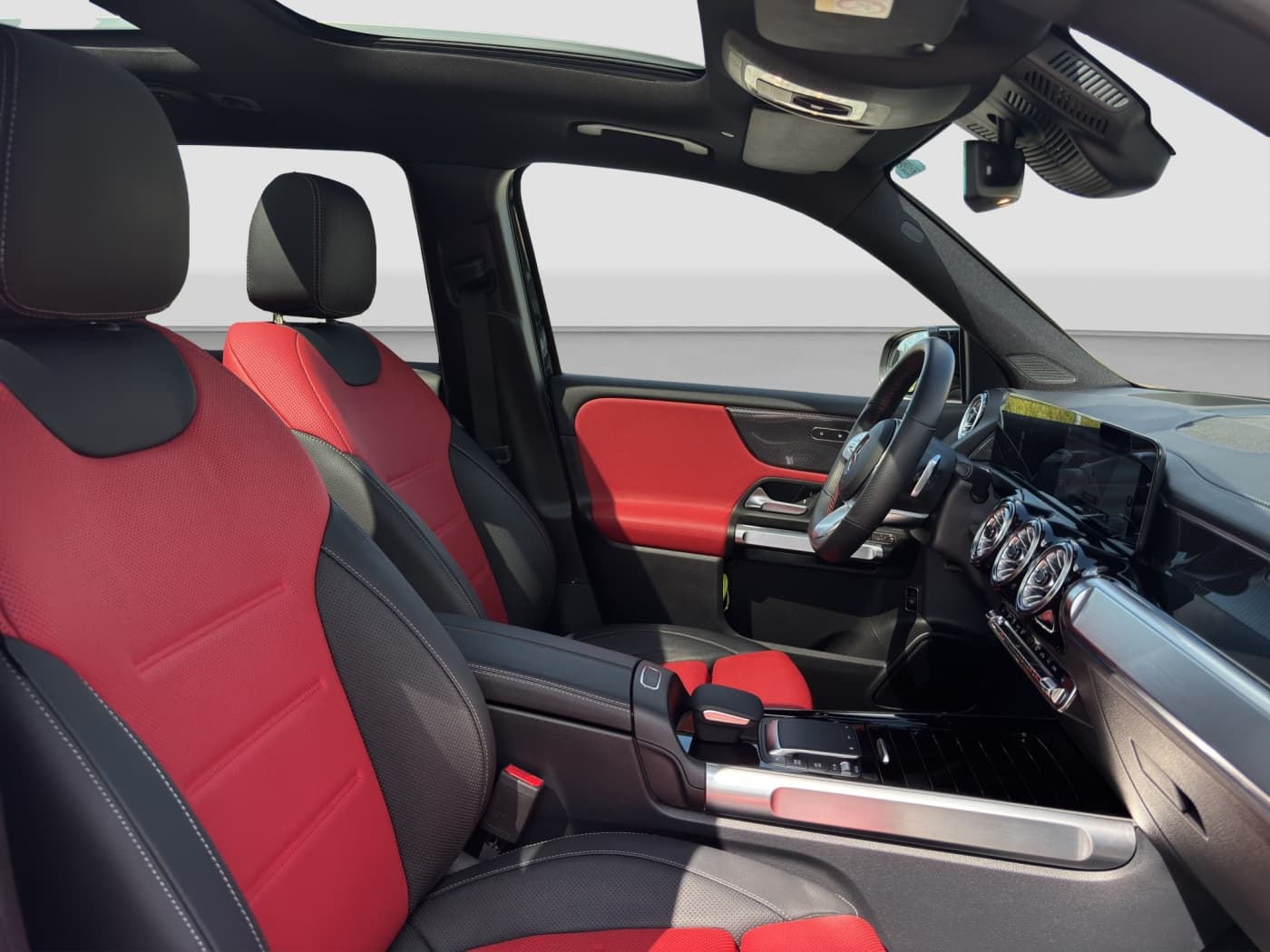Mercedes-Benz GLB 250 4M Bild 15