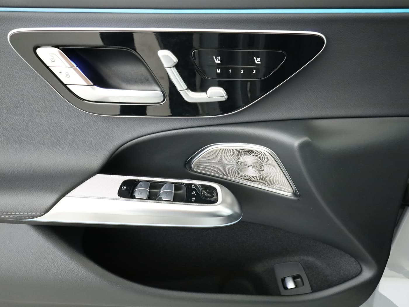 Mercedes-Benz E 220 d 4M Bild 20