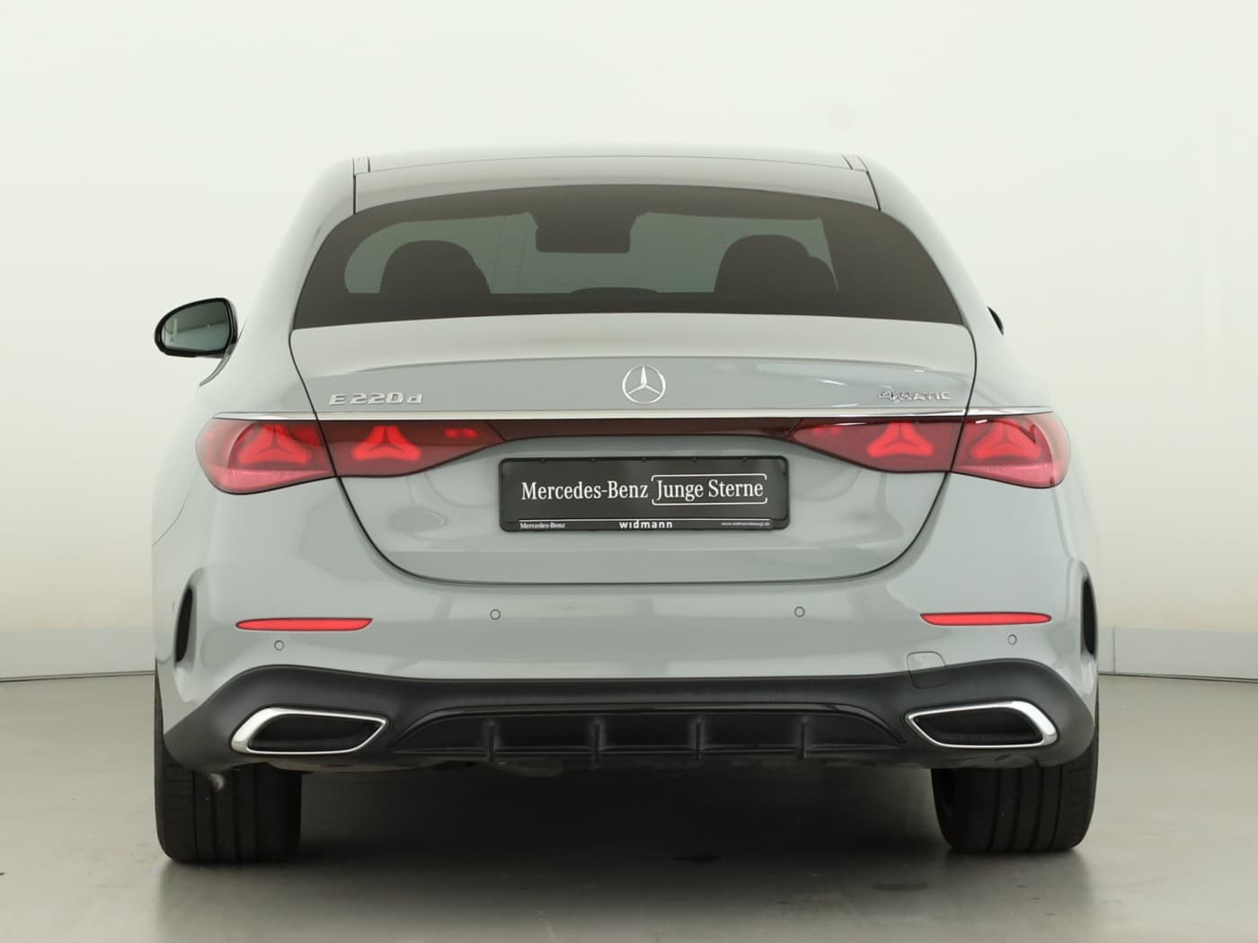 Mercedes-Benz E 220 d 4M Bild 4