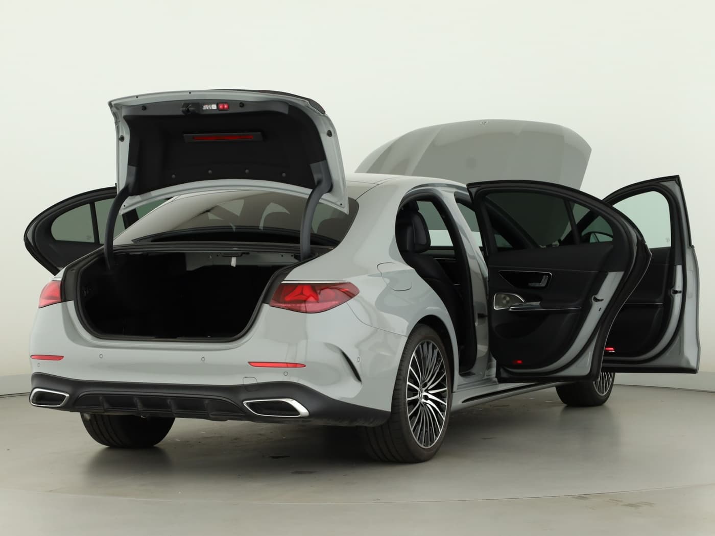 Mercedes-Benz E 220 d 4M Bild 9