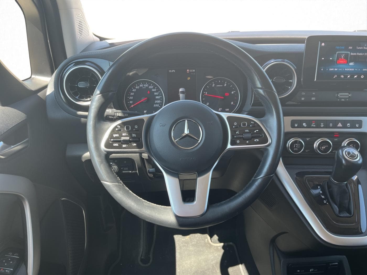Mercedes-Benz T 180 d EDITION Bild 10