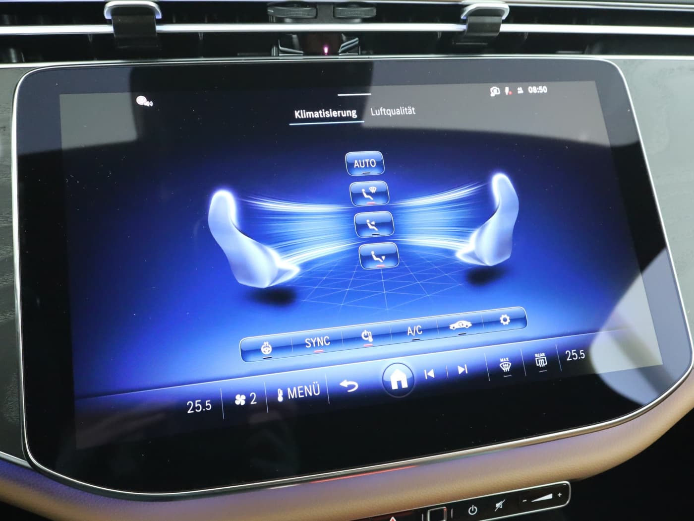 Mercedes-Benz E 220 d 4MATIC T-Modell Bild 14