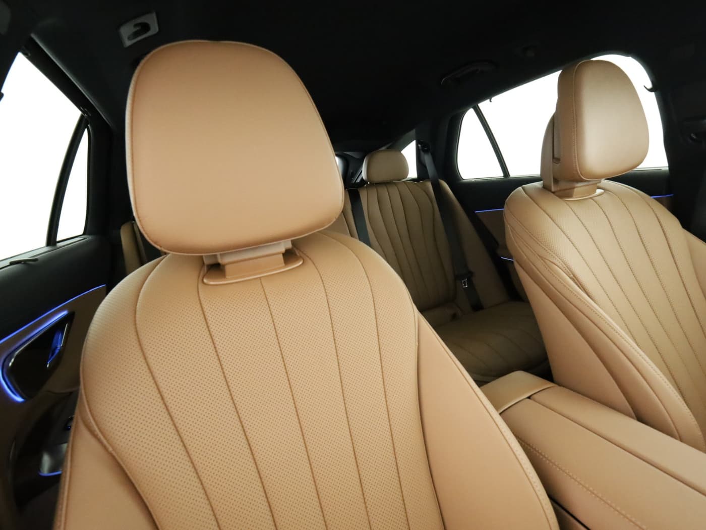 Mercedes-Benz E 220 d 4MATIC T-Modell Bild 21
