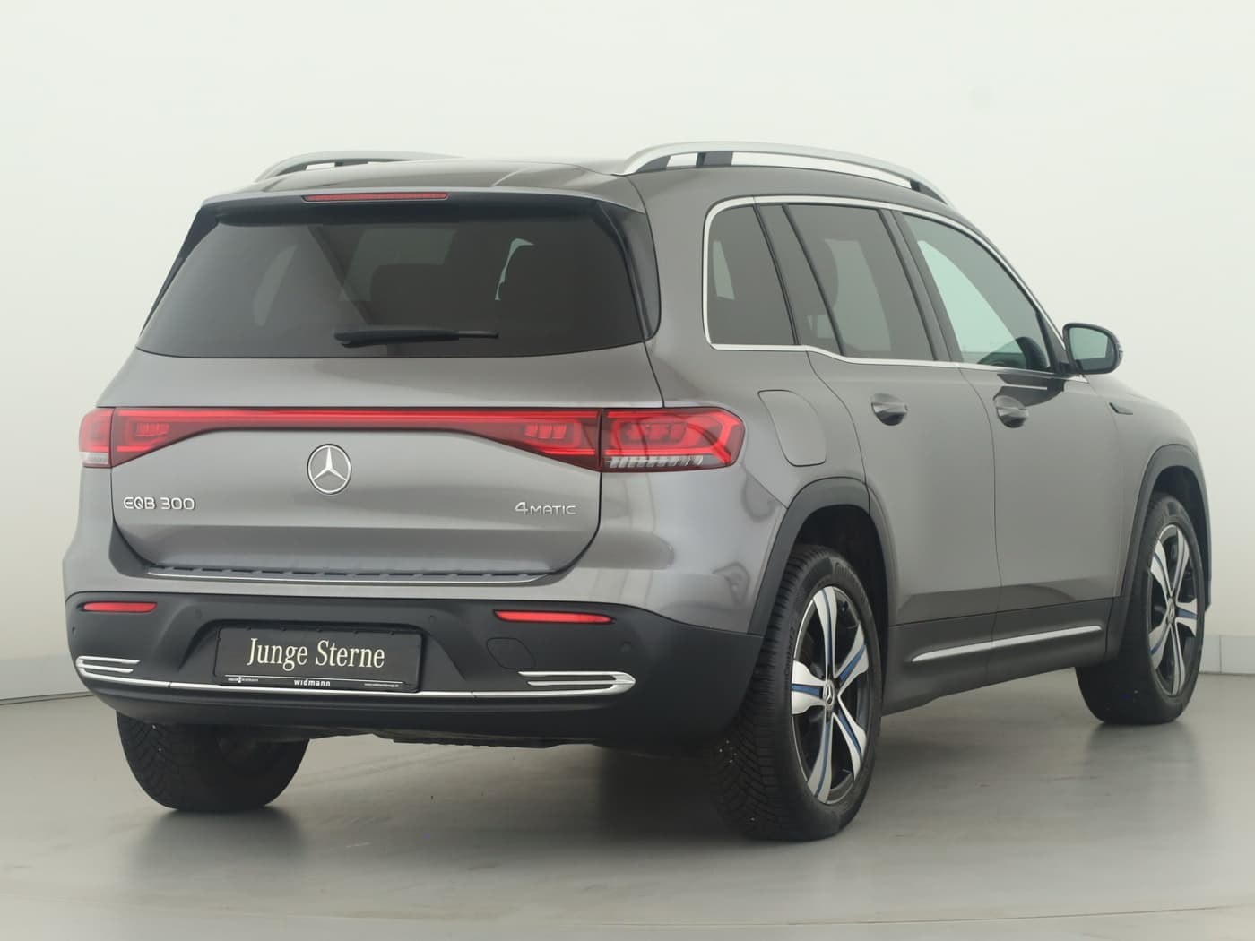 Mercedes-Benz EQB 300 4M Bild 2