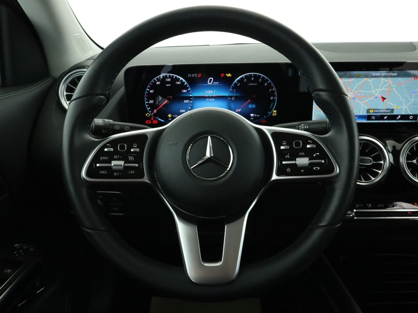 Mercedes-Benz GLA 250 e Bild 11