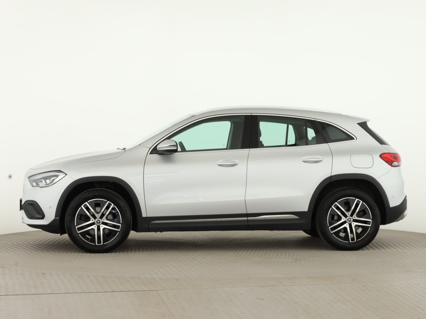 Mercedes-Benz GLA 250 e Bild 7